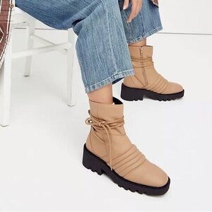 Free People Beige Platform Boots  Made in Spain Chunky Sole New Without Box